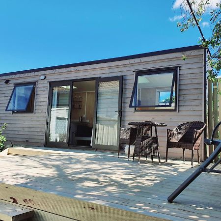 Dunedin Retreat Cabin Exterior photo